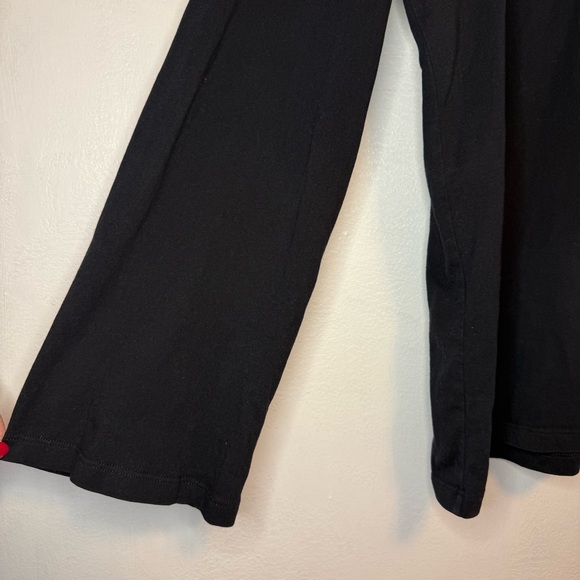 Aritzia Little Moon Amaranth Embroided Floral Long Sleeve - Picture 6 of 11